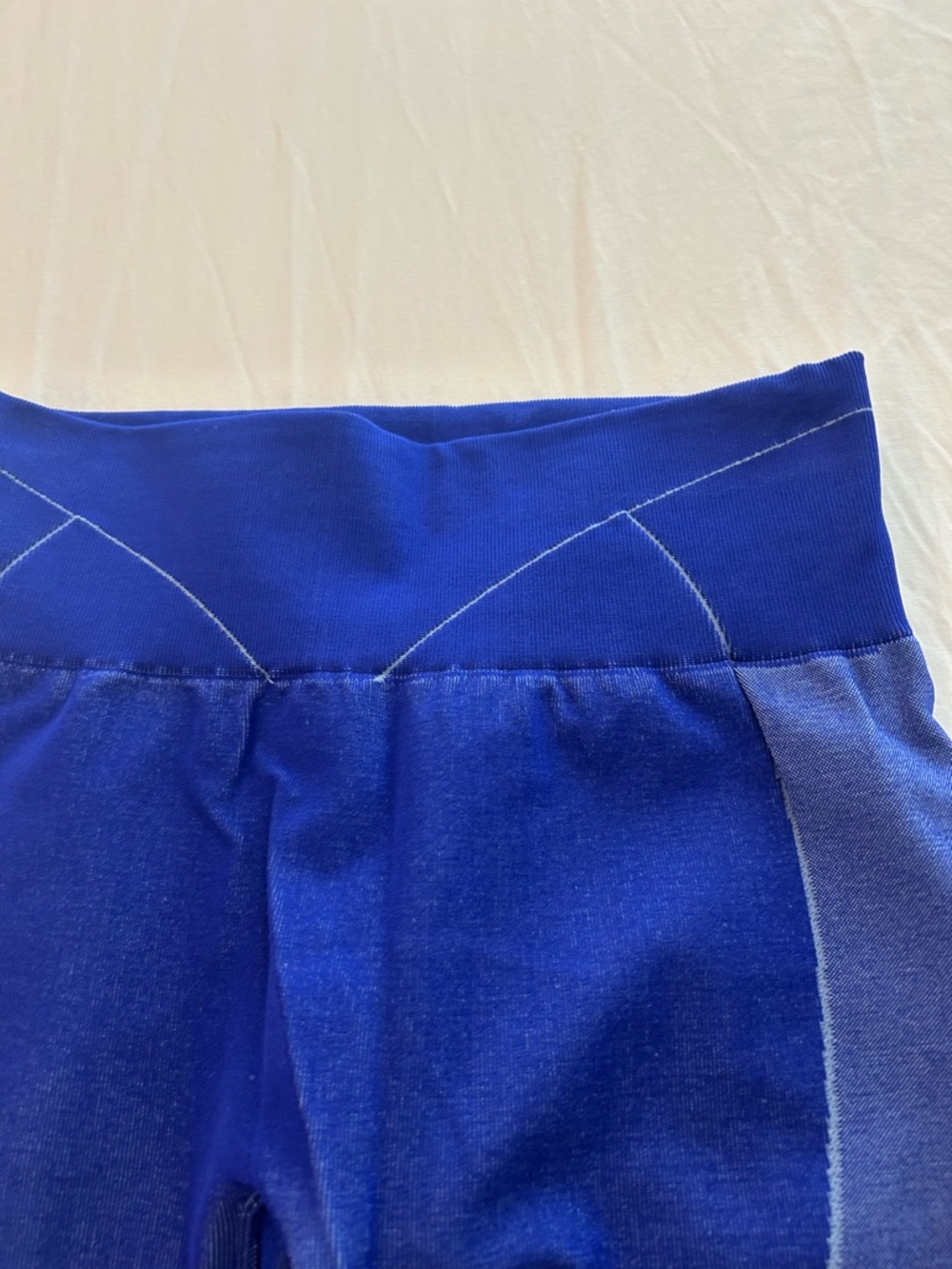 Gymshark Seamless Two-Tone Blue Performance Leggings - Picture 3 of 4